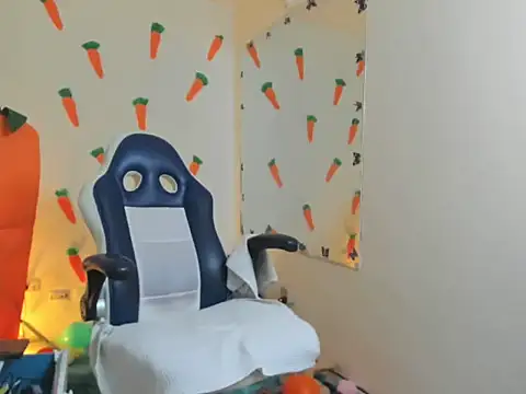 alexa-cooper- webcam