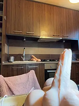 Hotmomcheckk_ webcam