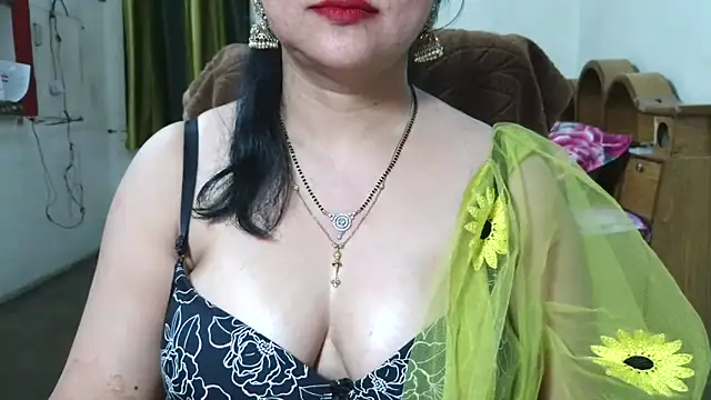 Cute_Mahi22 webcam
