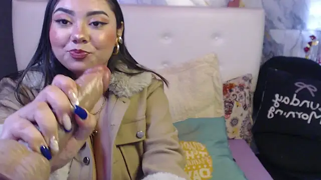 Nicolelewllss webcam