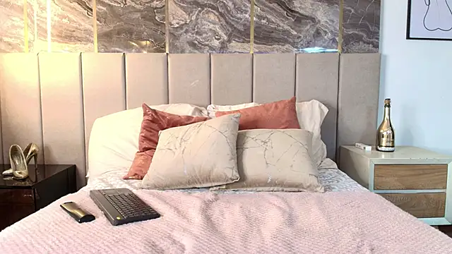 Scarlett_Bellmont webcam