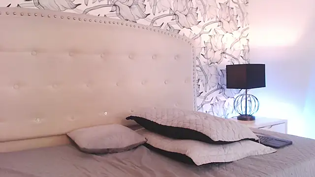 Venusandrea29 webcam