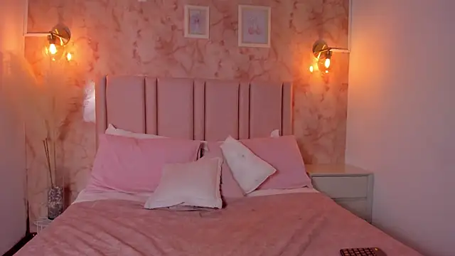 anntonella_watson - Anntonella_watson's free webcam - UK Sex Cams