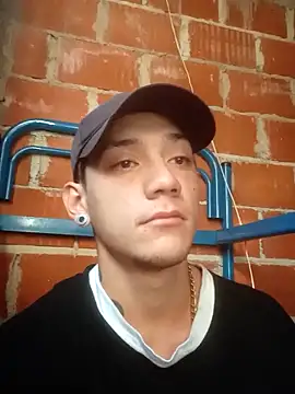 Brandon_Leyes webcam