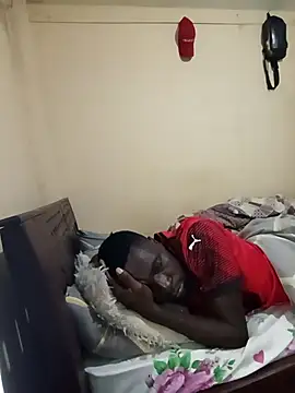 brian_johns (M young) - GET NAKED FULLY