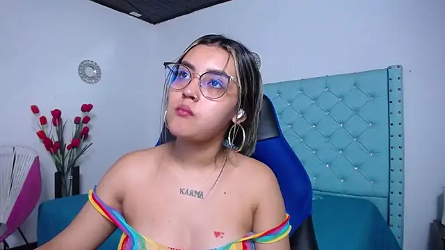 kathe-mills235 - Kathe-mills235's free webcam - UK Sex Cams