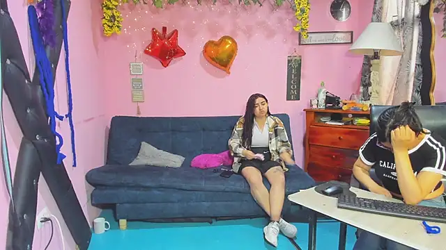 lesbiancuple - Lesbiancuple's free webcam - UK Sex Cams