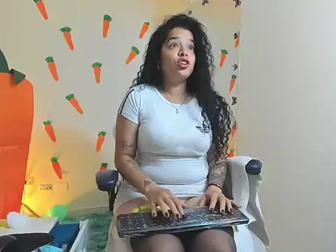 alexa-cooper- webcam