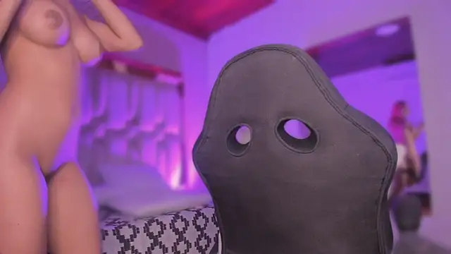 Emmily_Savage webcam