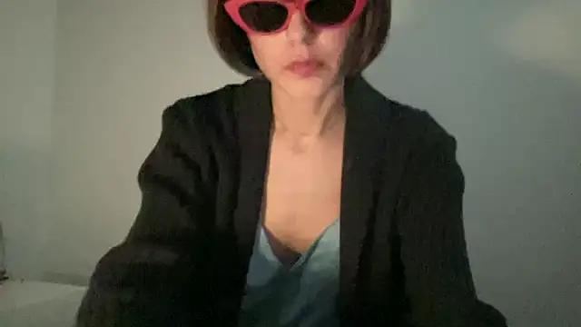 slowvenomxx - SlowVenomXX's free webcam - UK Sex Cams