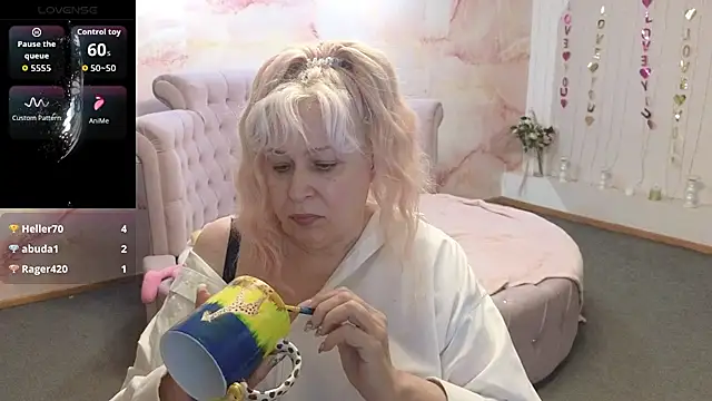 Penelope_Pinky webcam