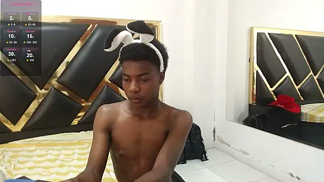 NoahJhonson69 webcam