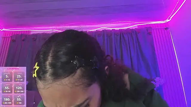 kiara_lovely - Kiara_lovely's free webcam - UK Sex Cams