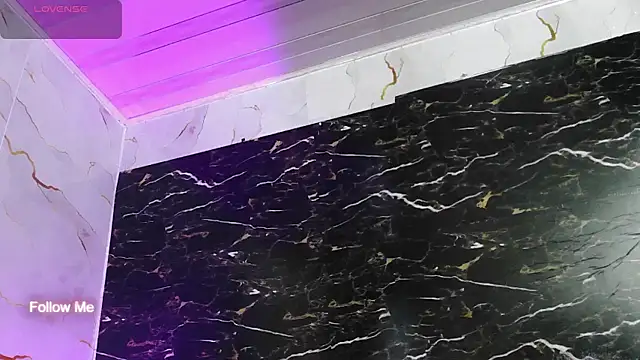 crislingery_dolli webcam