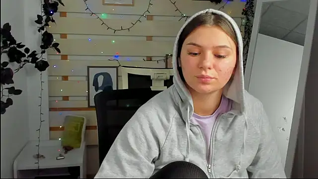 Josephine_Kiss webcam