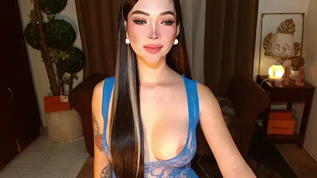 MouthWatering_Ayesha webcam