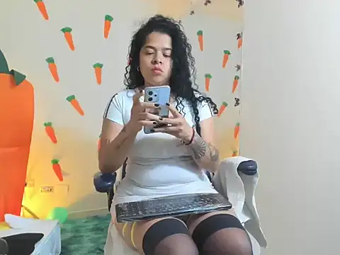 alexa-cooper- webcam