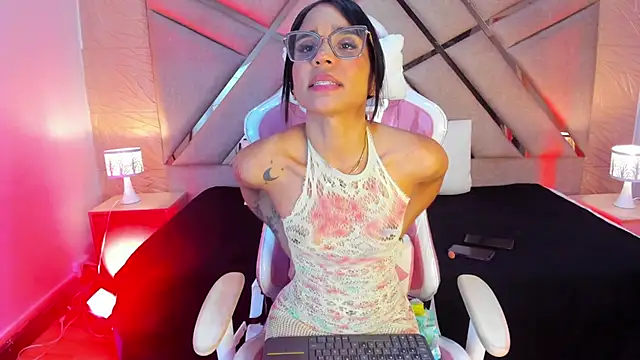 sophie_pariss webcam