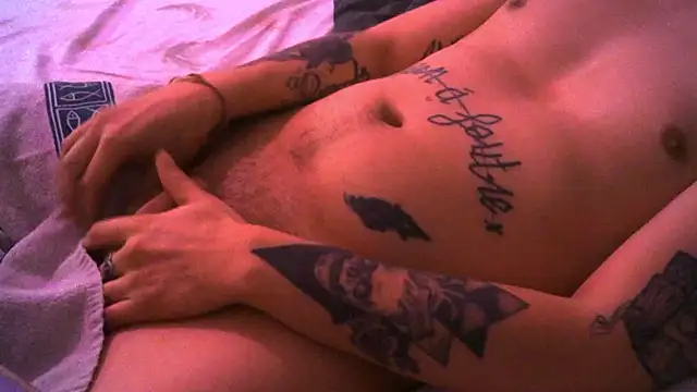 Forthepleasur_ webcam