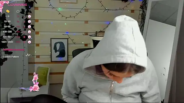 Josephine_Kiss webcam