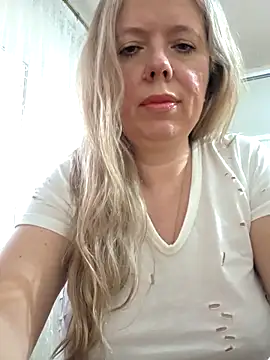 Irina3718 webcam