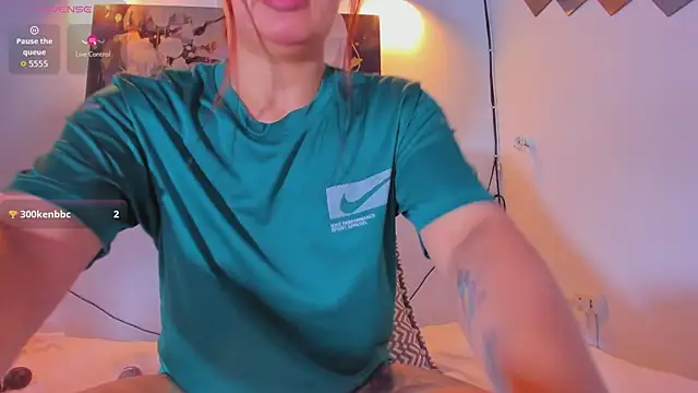 Karlaliones69 webcam