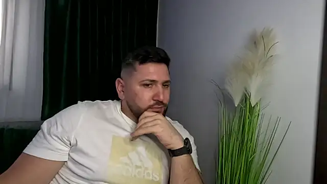 Gold_Alpha_Boy webcam