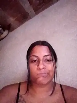 Giselabrunette25 webcam