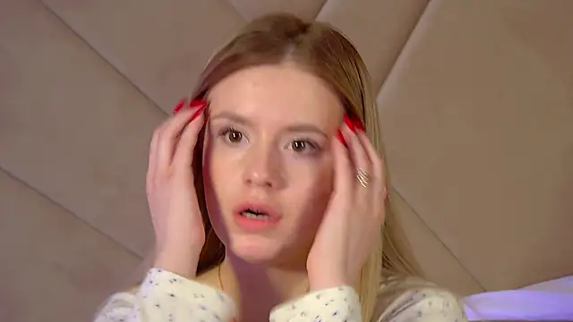 MilanaBalmain webcam