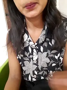 navya67 - Navya67's free webcam