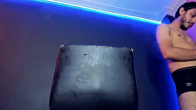 Boss_Domiinator webcam