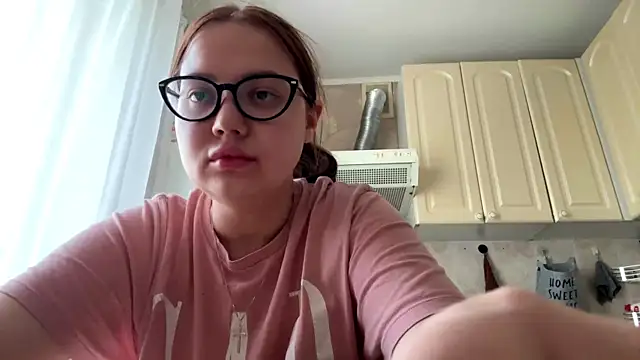 emely_cute - Emely_Cute's free webcam