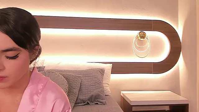 violeta_sum - Violeta_sum's free webcam