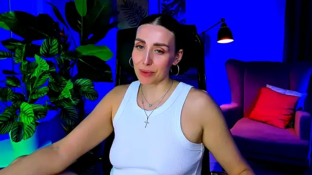 monicariley - MonicaRiley's free webcam - UK Sex Cams