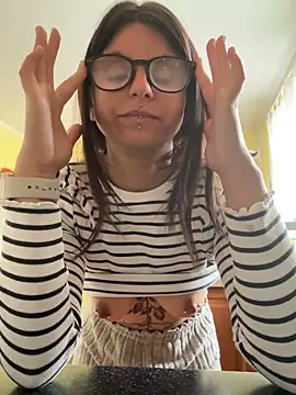 brutecia2002 - Brutecia2002's free webcam