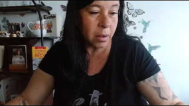 LauraMallioni webcam