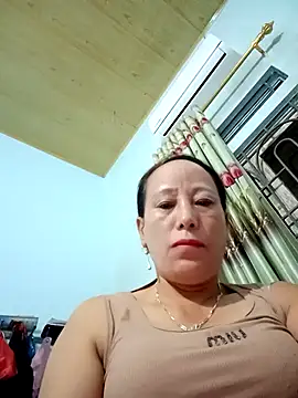 jenyly68 - JenyLy68's free webcam