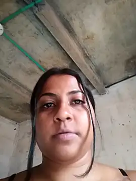 Giselabrunette25 webcam