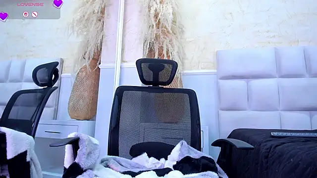 ScarletEvanss_ webcam