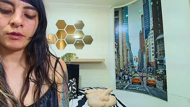 Naughty_Kittenm webcam