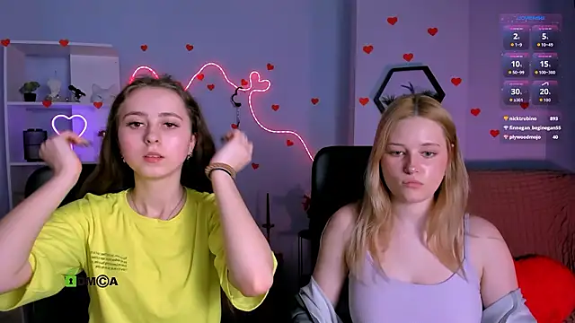 rebecca_smile webcam