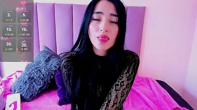 violet_myerrs webcam