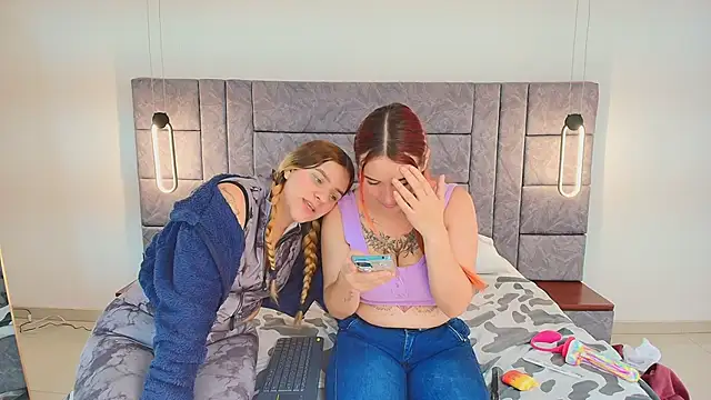 Dakota_Megan_69 webcam