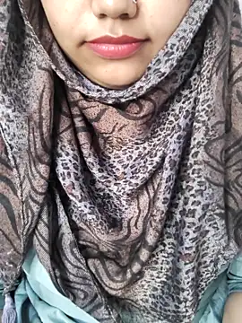 Webcam Model (Miss_Rose__)  is live.Free join now!