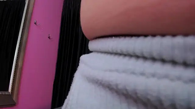 ScarletBigTitties webcam