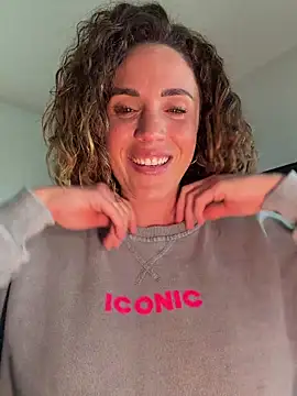 clarasense__ (F young) - FINGER ASS 🍑🎁LAST TIP