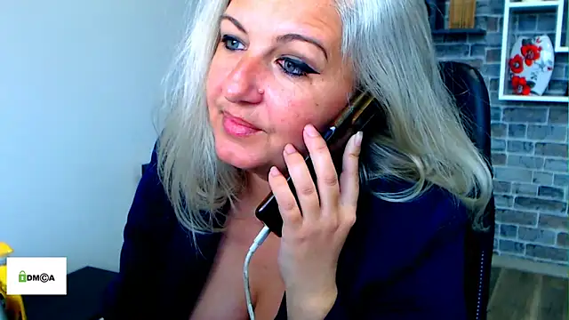 angel_devil_milf - Angel_devil_milf's free webcam - UK Sex Cams