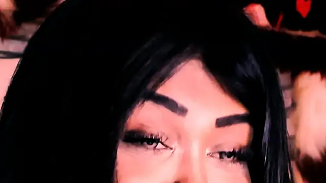 indian_dreamgirl webcam