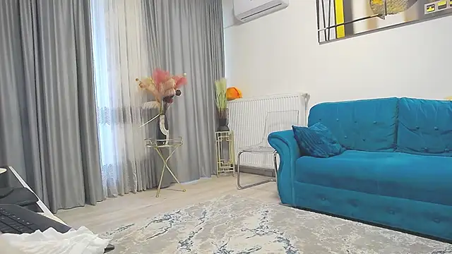 ScarletTemptations webcam