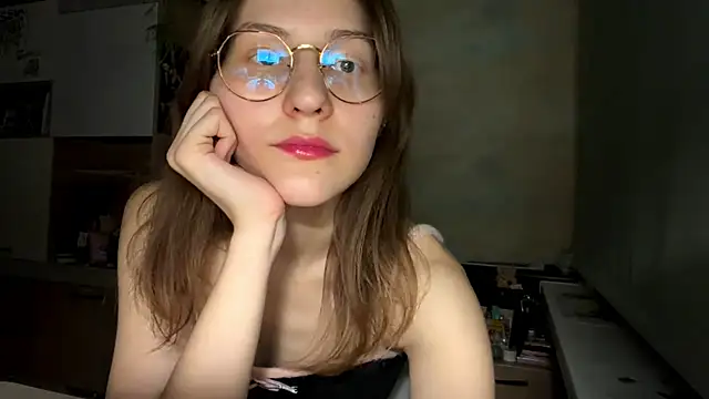 Miaaa_Moon webcam